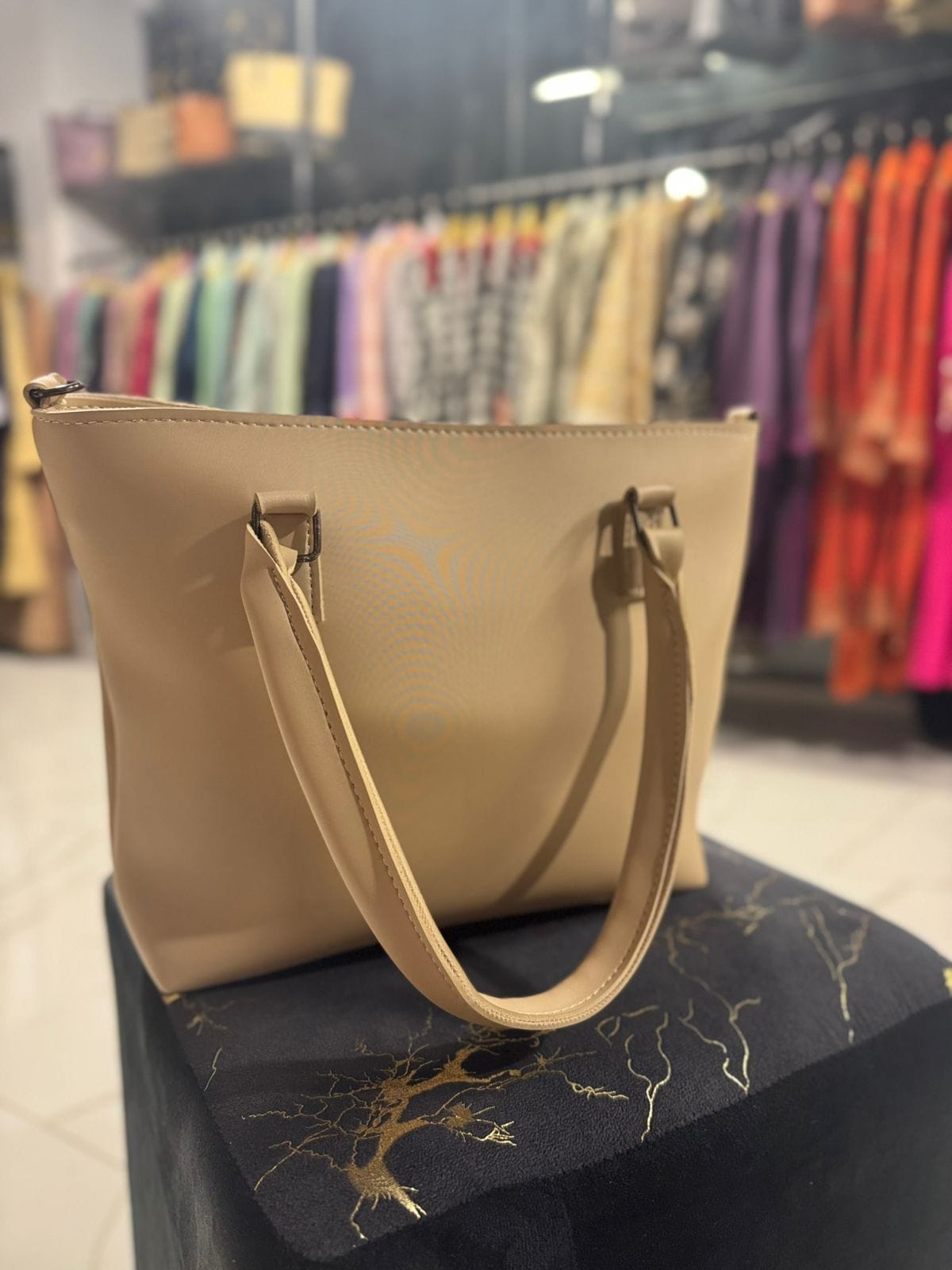 Luxury Stylish & Elegant Ladies Leather single zipper - Image 4